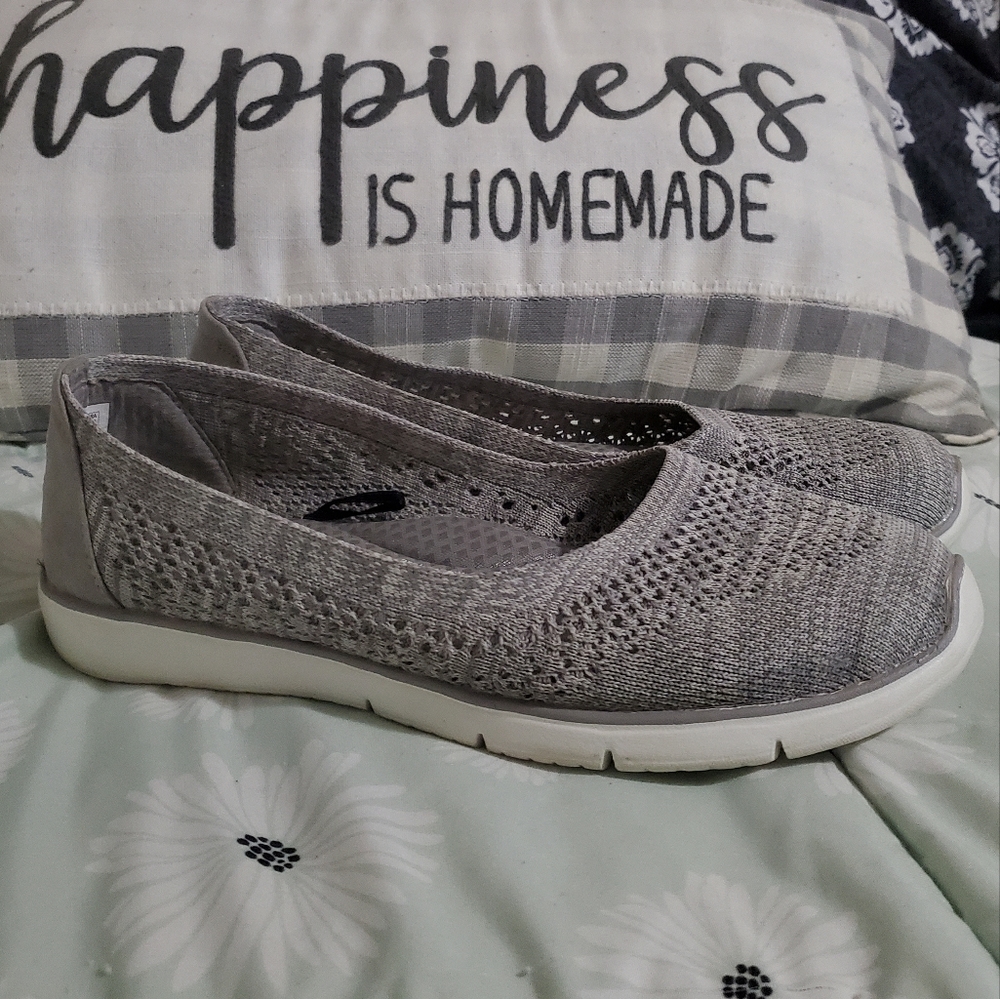 BOBS Skechers memory foam shoes 7.5